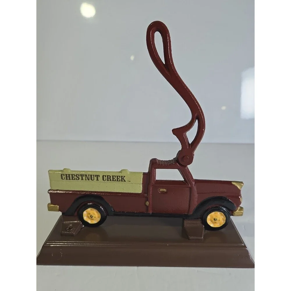 VTG Chestnut Creek Nut Cracker Cast Iron Old Truck Houston Harvest EUC